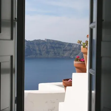 Captain John Villas Oia - Caldera & Sunset View Room photo