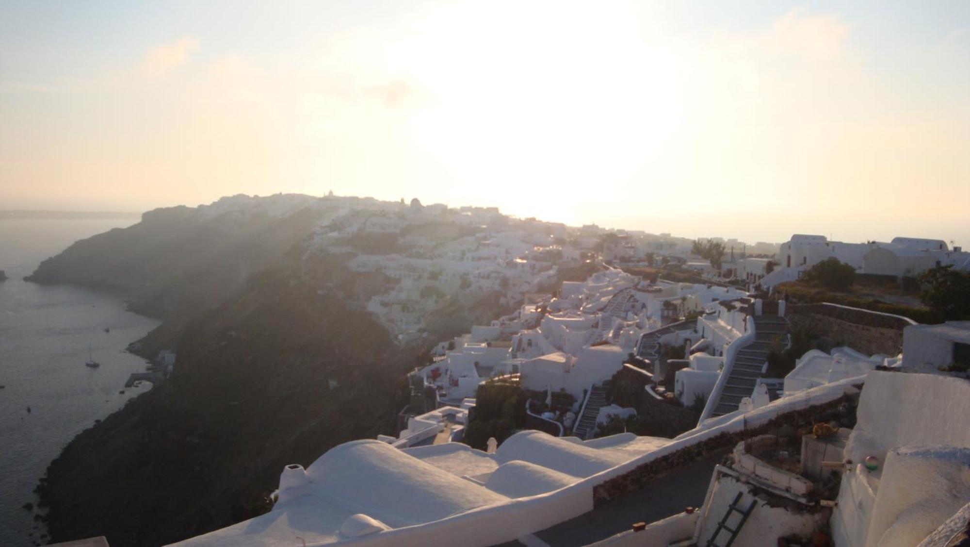 Captain John - Caldera & Sunset View Oia (Santorini)